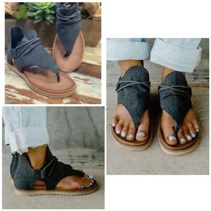 Very G Dusk Sandal in Black